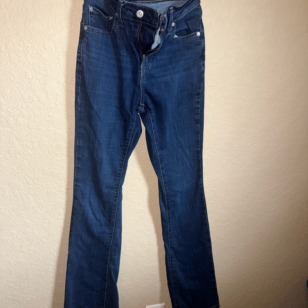 High Rise Bootcut Levi’s - Picture 6 of 7
